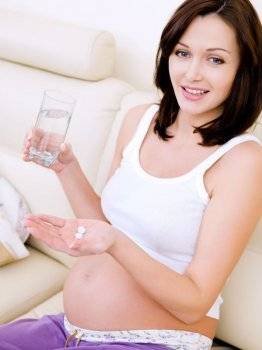 Причины и методы лечения изжоги во время беременности, популярные средства