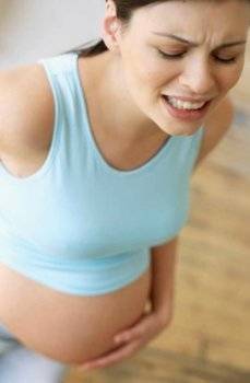 Что делать, если черный кал во время беременности 