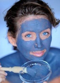 голубая глина для лица фото