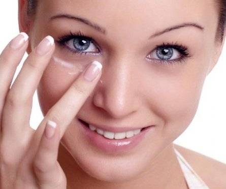 Какое можно и нужно использовать масло для кожи вокруг глаз